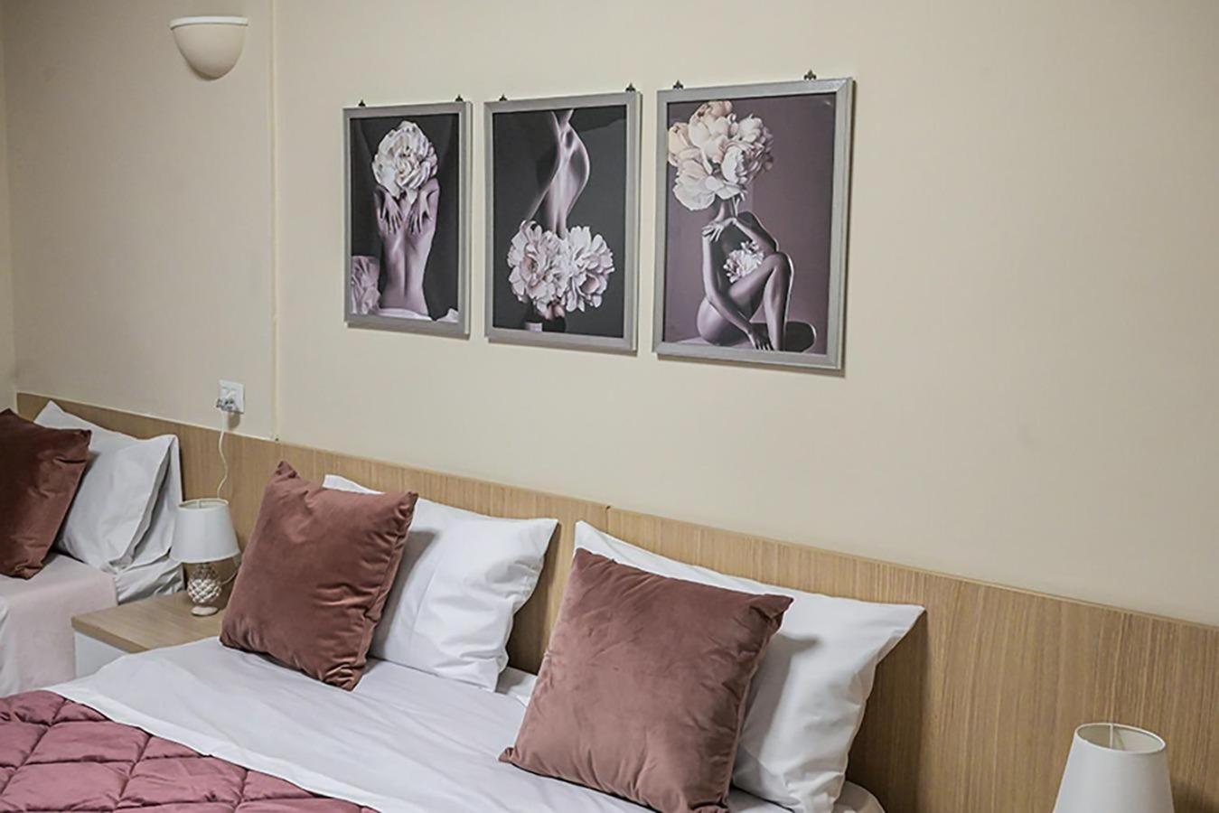 Suisse Hotel Caserta Eksteriør bilde